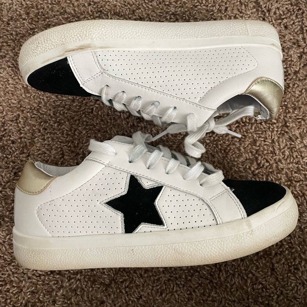 Steve Madden Sneakers